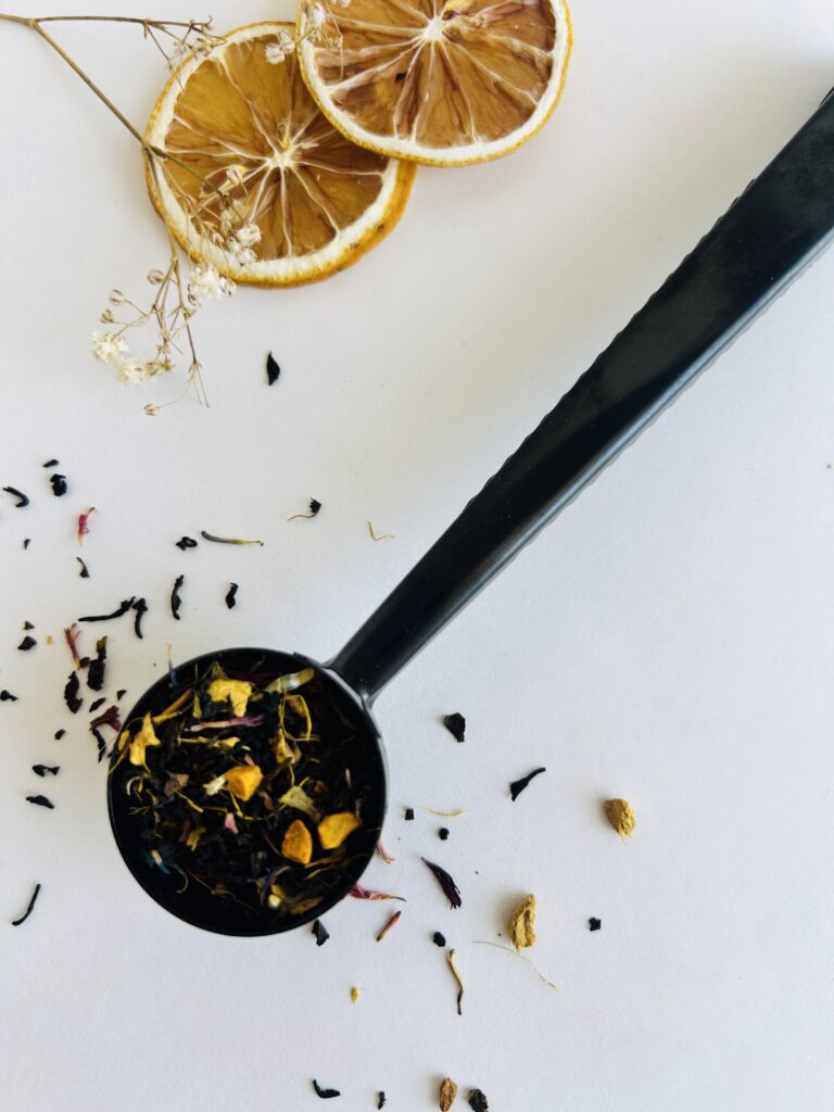 tea press spoon loose leaf tea scoop measuring tea spoon press tea tool for loose leaf tea brewing tea accessory for tea lovers stainless steel tea scoop measuring spoon for tea simple tea tool for daily tea ritual loose leaf tea measure scoop reusable tea accessory minimalist tea setup