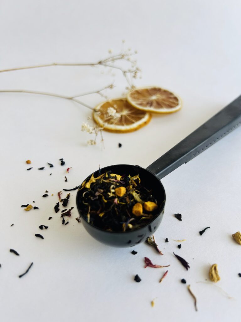 tea press spoon loose leaf tea scoop measuring tea spoon press tea tool for loose leaf tea brewing tea accessory for tea lovers stainless steel tea scoop measuring spoon for tea simple tea tool for daily tea ritual loose leaf tea measure scoop reusable tea accessory minimalist tea setup